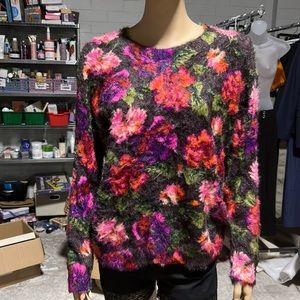 NWT Anthropologie soft fuzzy floral sweater - size: M